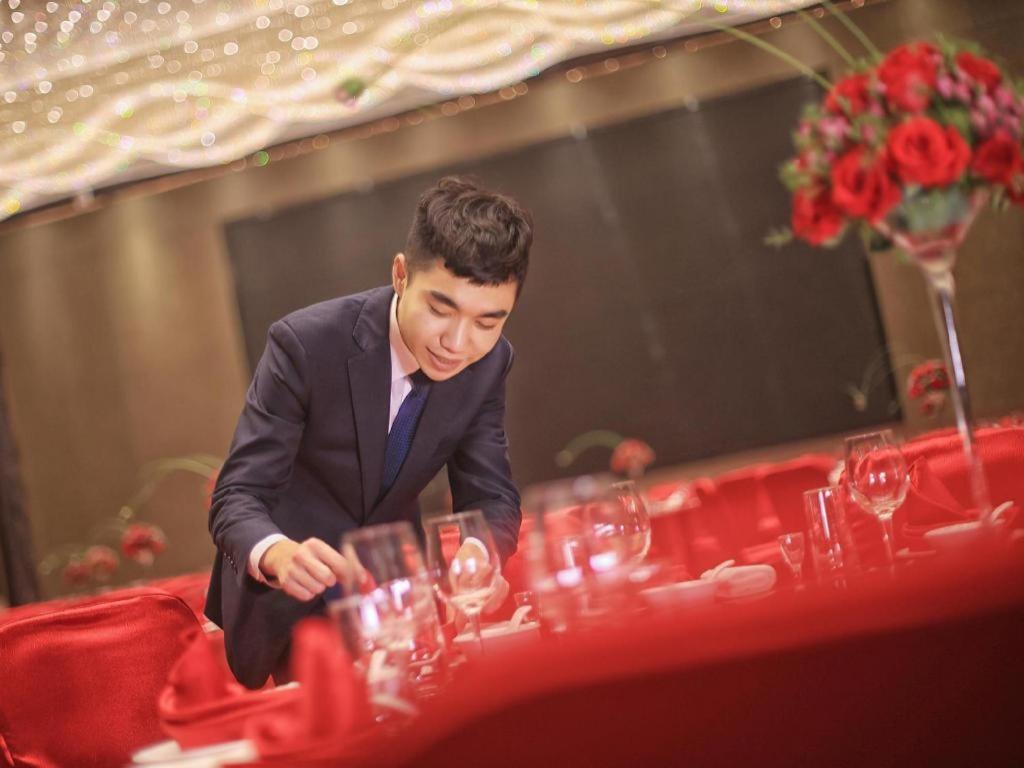 Wyndham Grand Plaza Royale Huayu Chongqing Hotel Екстериор снимка