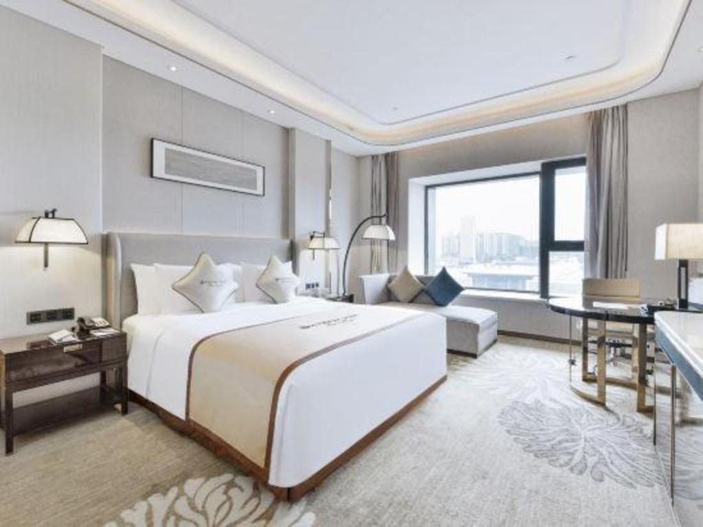 Wyndham Grand Plaza Royale Huayu Chongqing Hotel Екстериор снимка