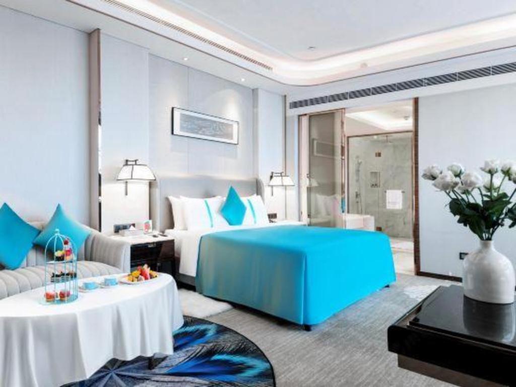 Wyndham Grand Plaza Royale Huayu Chongqing Hotel Екстериор снимка