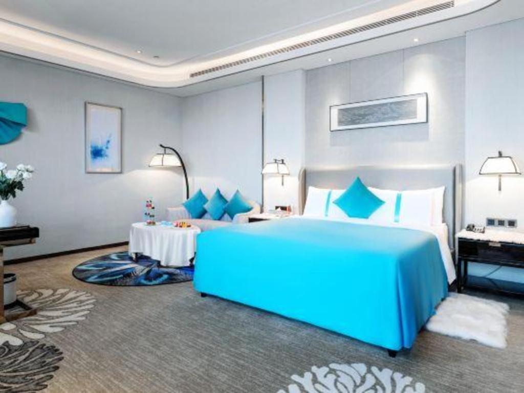 Wyndham Grand Plaza Royale Huayu Chongqing Hotel Екстериор снимка