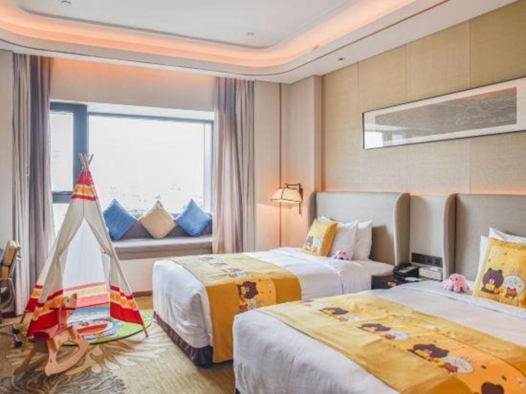 Wyndham Grand Plaza Royale Huayu Chongqing Hotel Екстериор снимка