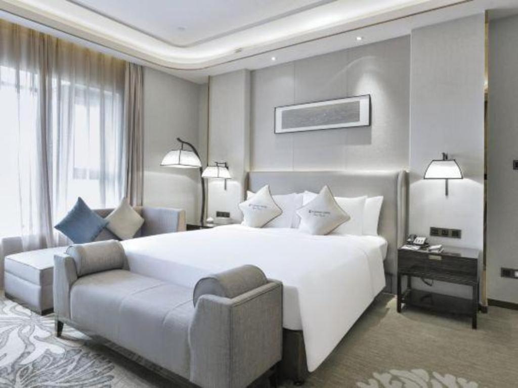 Wyndham Grand Plaza Royale Huayu Chongqing Hotel Екстериор снимка