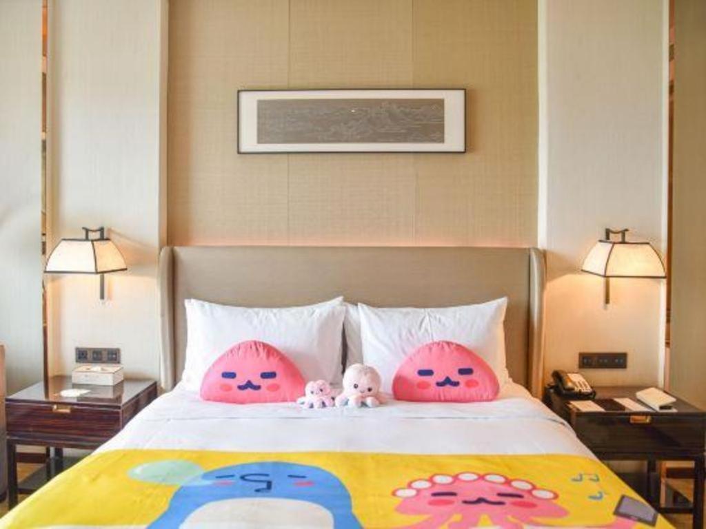 Wyndham Grand Plaza Royale Huayu Chongqing Hotel Екстериор снимка