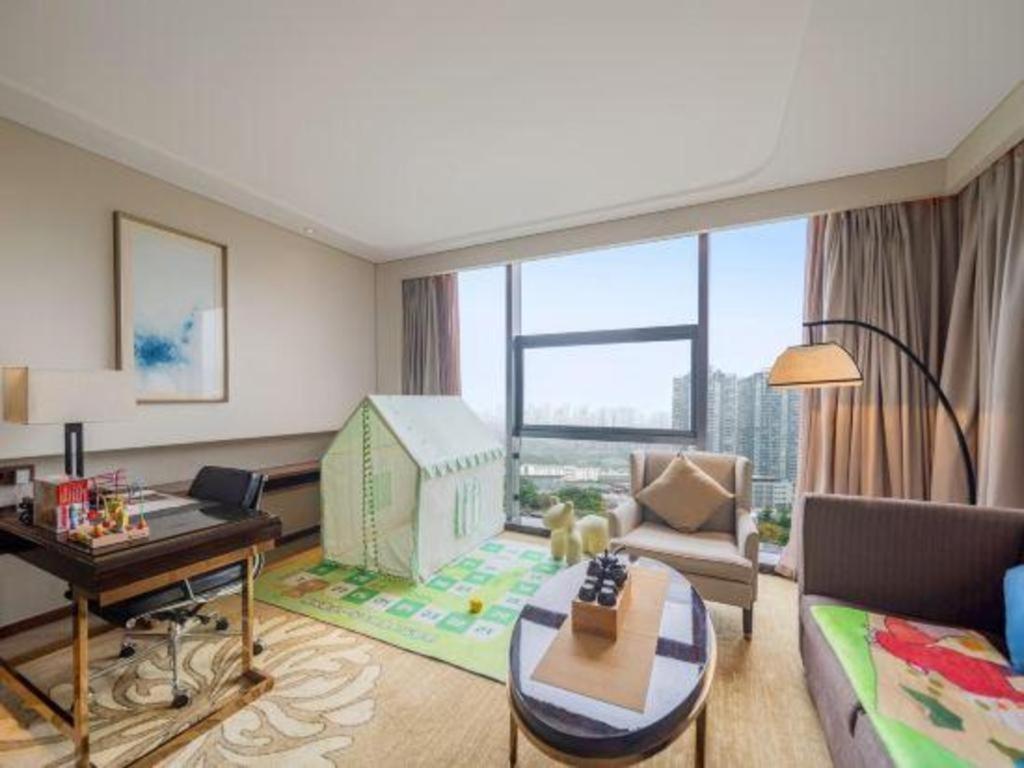Wyndham Grand Plaza Royale Huayu Chongqing Hotel Екстериор снимка