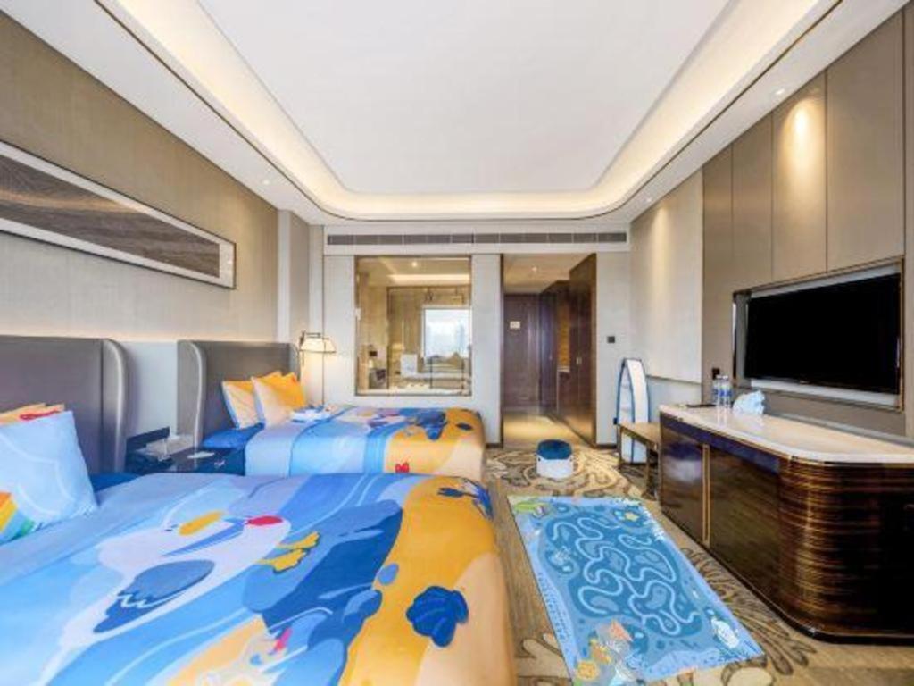 Wyndham Grand Plaza Royale Huayu Chongqing Hotel Екстериор снимка