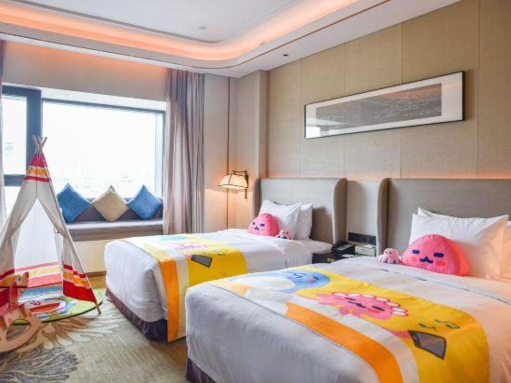 Wyndham Grand Plaza Royale Huayu Chongqing Hotel Екстериор снимка